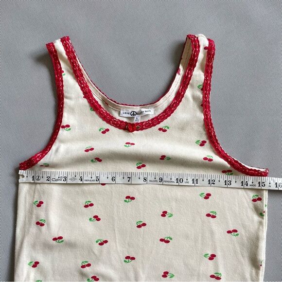 Love & Lazy Days Lacy Ruffled Cherry Crop Tank Top Women’s Size Large - Picture 4 of 6